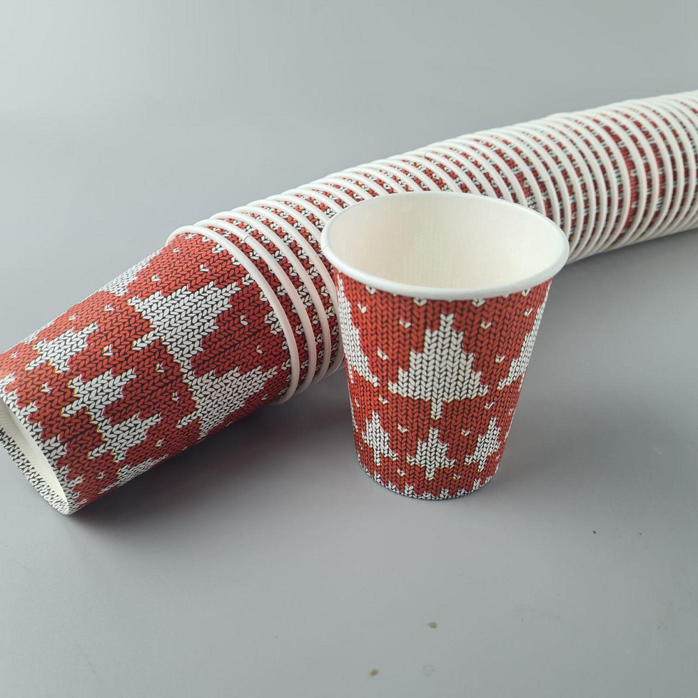 Бумажные стаканы цветные 175мл НГ "ЕЛКИ НА КРАСНОМ"  Маэстро (50 шт) Харьков - изображение 1