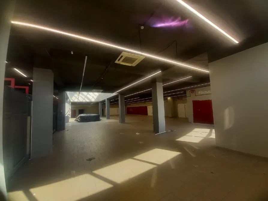 Магазин в ТЦ. 3\3 Залишається все що на фото канікули на заїзд і тд. Гарний ремонт Дніпро - фото 6