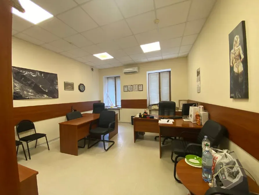 Аренда здания в центре города со своим двором. 3 этажа + цоколь Днепр - изображение 6