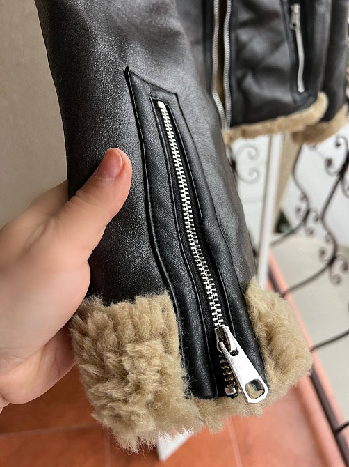 Дублянка жіноча Aftf Basic 2407 коротка блискавка з хутром екозамша темно коричнева, темно-коричневий, L Київ - фото 9