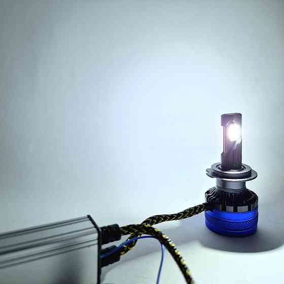 Комплект світлодіодних ламп StarLight Color H4 (P43t) + стробоскоп з пультом керування 3000K/4300K/6000K 12/24V Харків