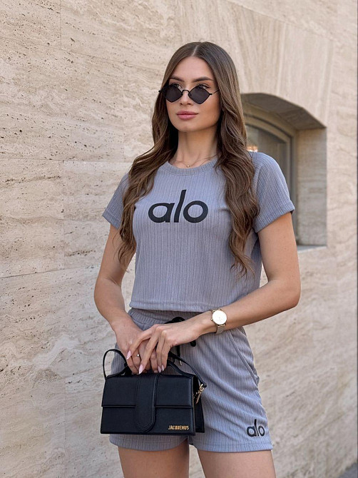 Женский прогулочный костюм двойка: футболка с накатом и шорты американский рубчик Серый, 46/48 Одесса - изображение 2