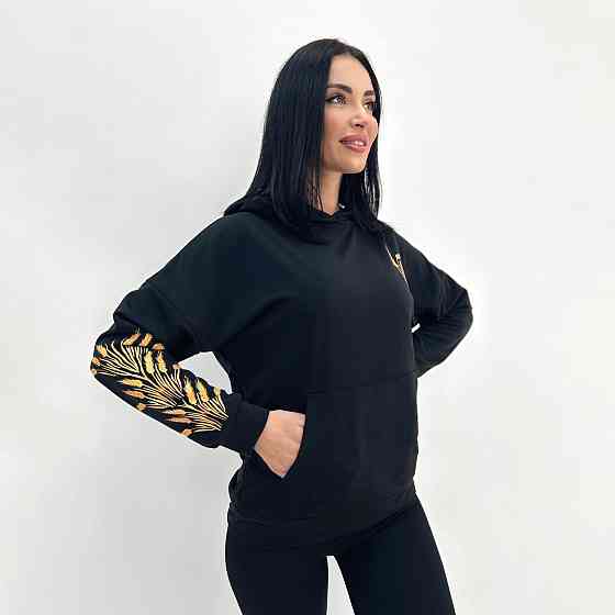 Демисезонный женский худи с принтом 