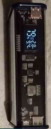 Павербанк прозрачный с быстрой зарядкой. Киев