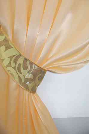 Кухонные шторы VR-Textil № 073к с ламбрекеном и подхватами персиковый с золотистым 270х170 см (52-0196) Киев
