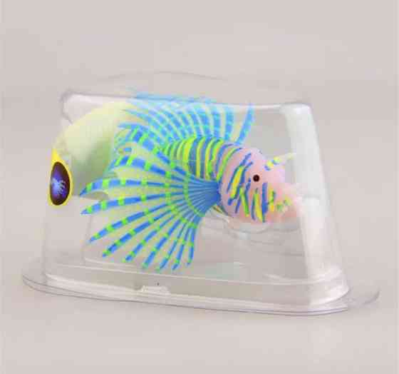 Штучна рибка Крилатка силіконова та люмінісцентна 10 на 7 см різнобарвний Київ