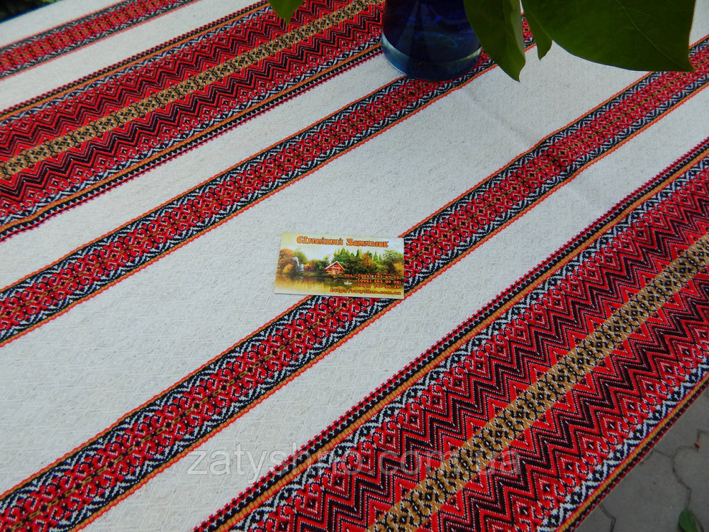 Скатерть красная в колыбу Киев - изображение 1