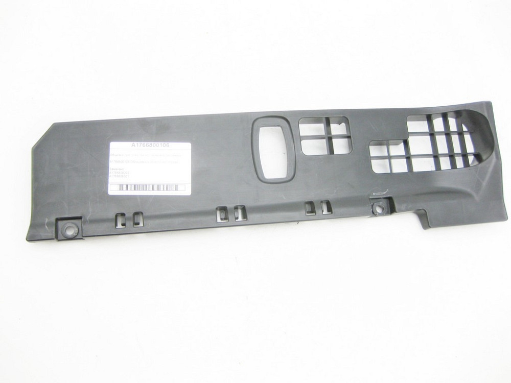 Mercedes-Benz  A1766800106 Обшивка простору ніг переднього пасажира CLA Shooting Brake X117 CLA C117 GLA X156 A-class W176 Одесса - изображение 1