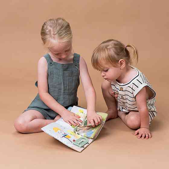 Розвивальна м'яка книжка - Бізібук зайченятка Дніпро