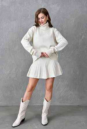 Жіночий затишний теплий костюм: светр і спідниця дрібна машинна в'язка. Молочний Одеса