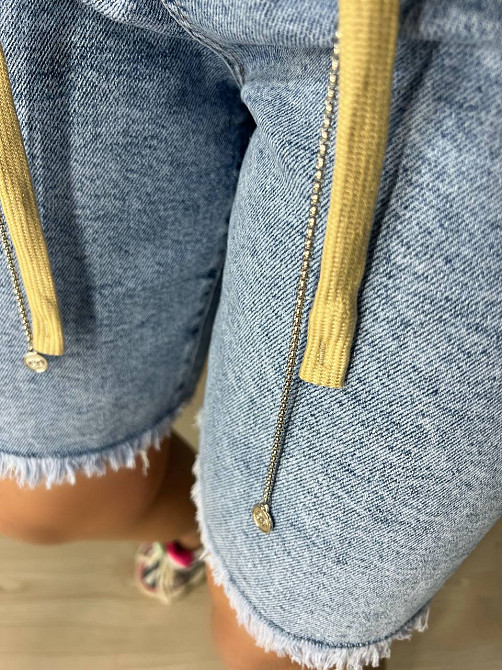 Шорти жіночі джинсові Dicesil 6008 бермуди бахрома пояс ланцюг середня довжина до колін стрейч блаки Одеса - фото 8