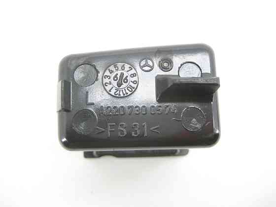 Mercedes-Benz  A2207300574 Вставка попільнички задніх лівих дверей S-class short W220 S-class long V220 Одесса