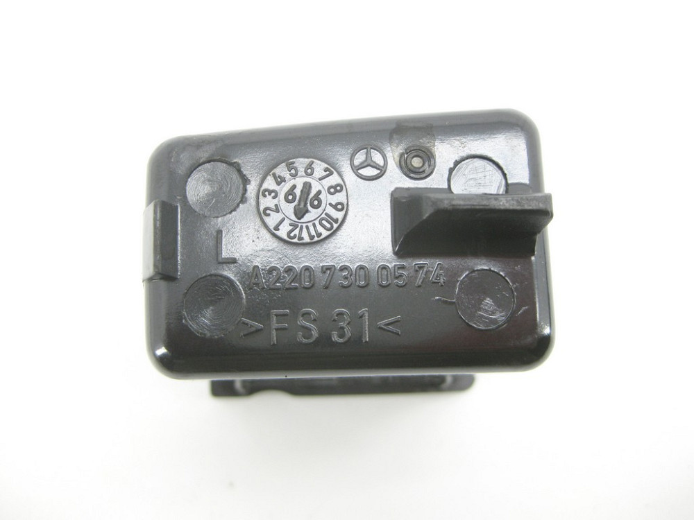 Mercedes-Benz  A2207300574 Вставка попільнички задніх лівих дверей S-class short W220 S-class long V220 Одесса - изображение 6