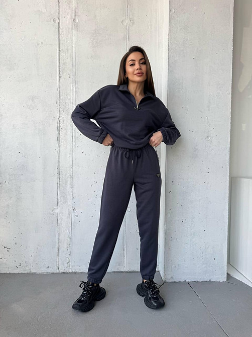 Женский повседневный костюм двойка: кофта и брюки двуухнитка-петля Графит, 44 Одесса - изображение 1