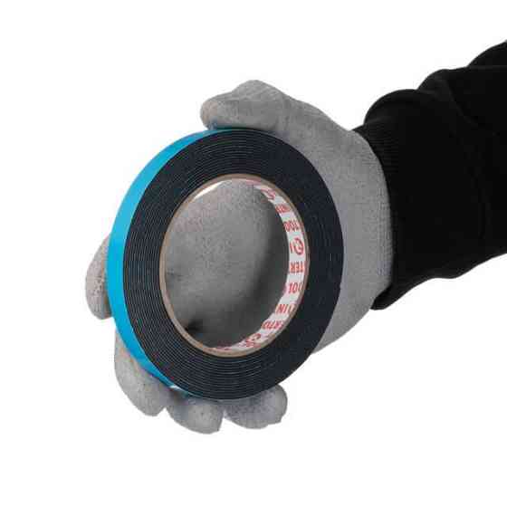 Стрічка клейка двостороння, автомобільна, 5 м, 12×1 мм, чорна, спінений поліетилен INTERTOOL KT-0811 Киев