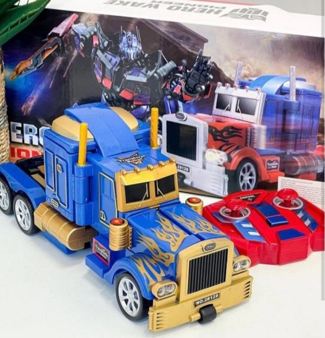 Робот трансформер оптімус прайм машинка фура грузова. Киев - изображение 1