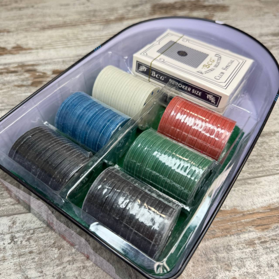 Набір для покеру: 2 колоди, 120 фішок з номіналом, сукно, металева коробка Київ