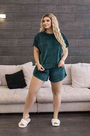 Велюровая пижами двойка футболка и шорты Mellow 50-52, Изумрудный Киев