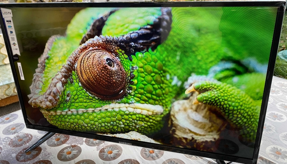 Тонкий 4К телевизор Samsung 45 дюймов Т2  ГОЛОСОВОЙ пульт Smart КОРЕЯ. Киев - изображение 5