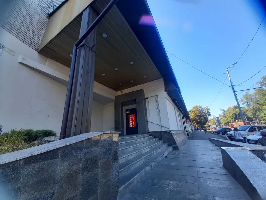 Нове, Офіс на Пушкіна 15. Червона лінія з окремим входом. Були адвокати. Дніпро - фото 1