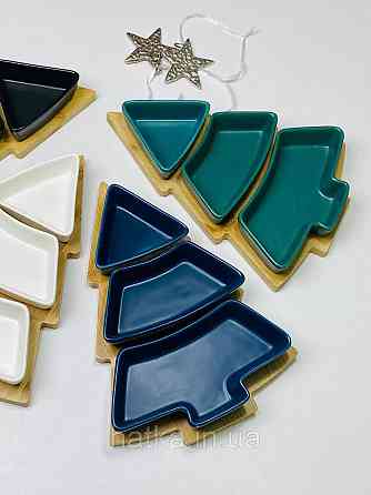 Тарілка менажниця новорічна "Синя Ялинка" кераміка 26*15*h5 см бамбукова підставка 8030-354 Київ