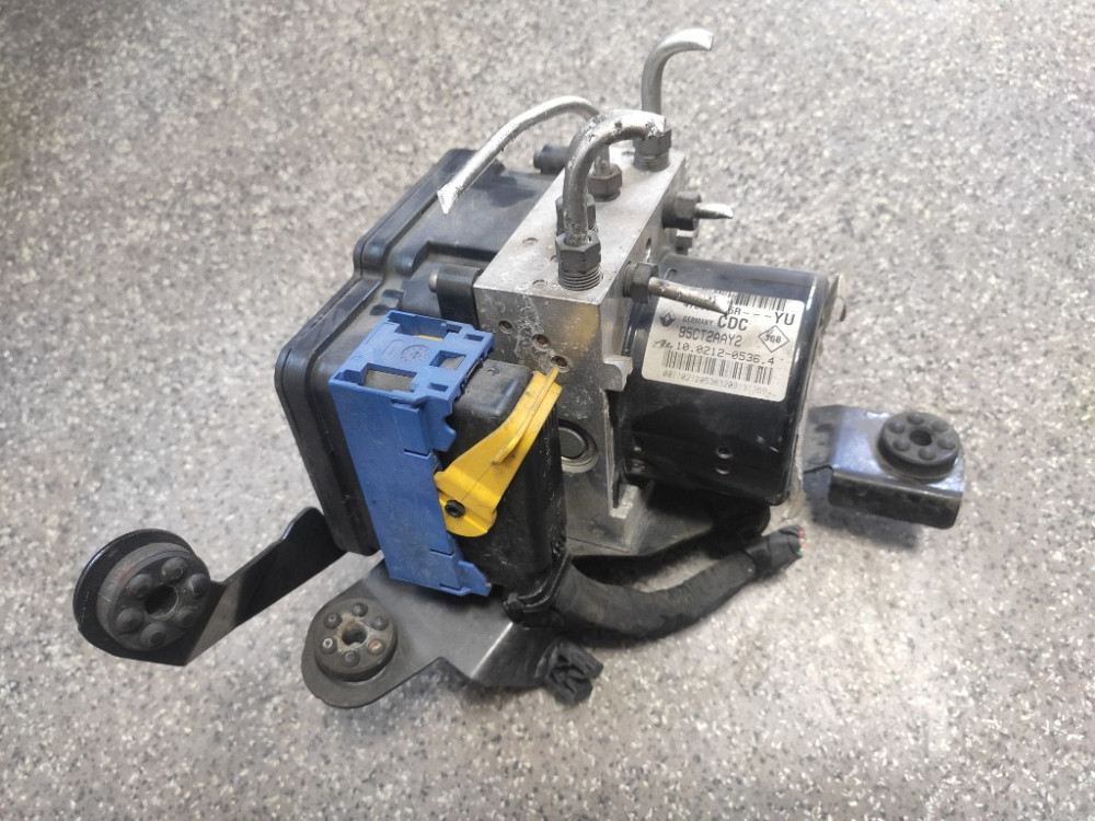 Блок ABS Renault Megane III 2008-2015 (476606075R) Ковель - фото 2