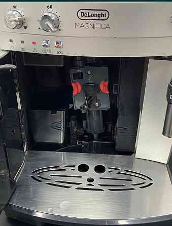 Кофемашина Delonghi Magnifica. Киев