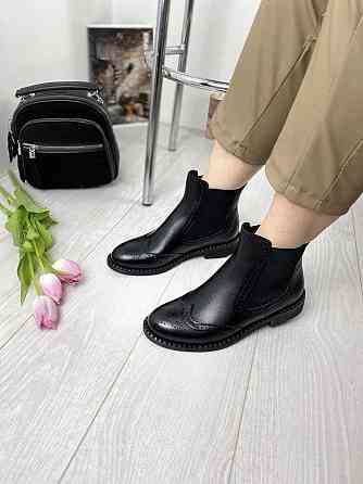 Kadar Черевики жіночі KADAR чорні натуральна шкіра весна-осінь размер 36-40 (00-1105491-Б) Коломия