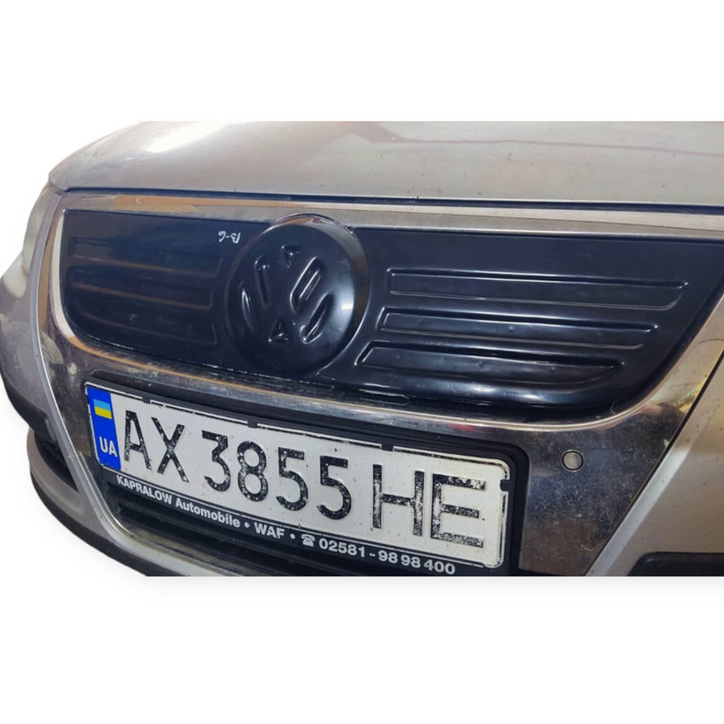 Заглушка решетки радиатора зима автомобилЬ Фольцваген Passat B6 (2005-2010) глянцевая AV-Tuning Мукачево - изображение 3