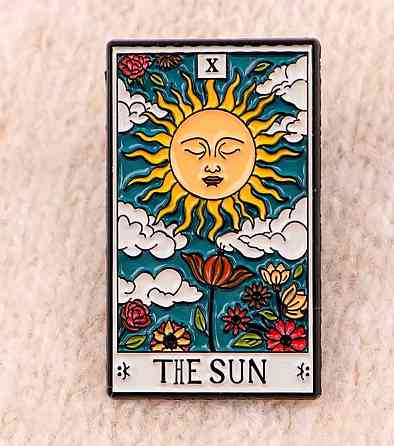 Пін значок карта Таро Сонце, емальований значок The Sun, брошка таро аксесуар Київ