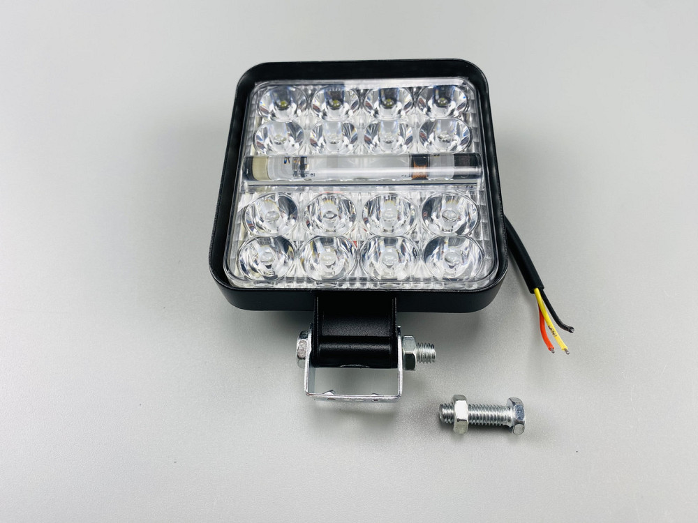 Фара LED квадратна 48W 6000K (26 діодів) багатофункціональна біле світло (верх + низ) + червоне світло (центр) + синє світло (цент Мукачево - фото 10