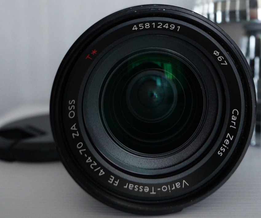 Об'єктив Sony FE 24-70 mm f/4 ZA OSS Vario-Tessar T Carl Zeiss Київ - фото 7