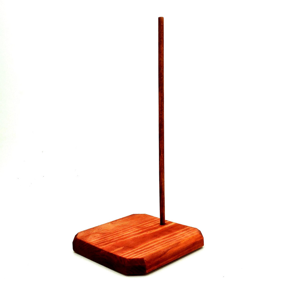 Подставка для кукол 