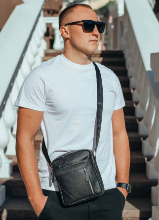 Чоловіча шкіряна сумка через плече Tiding Bag M38-10131A чорна Кам'янське