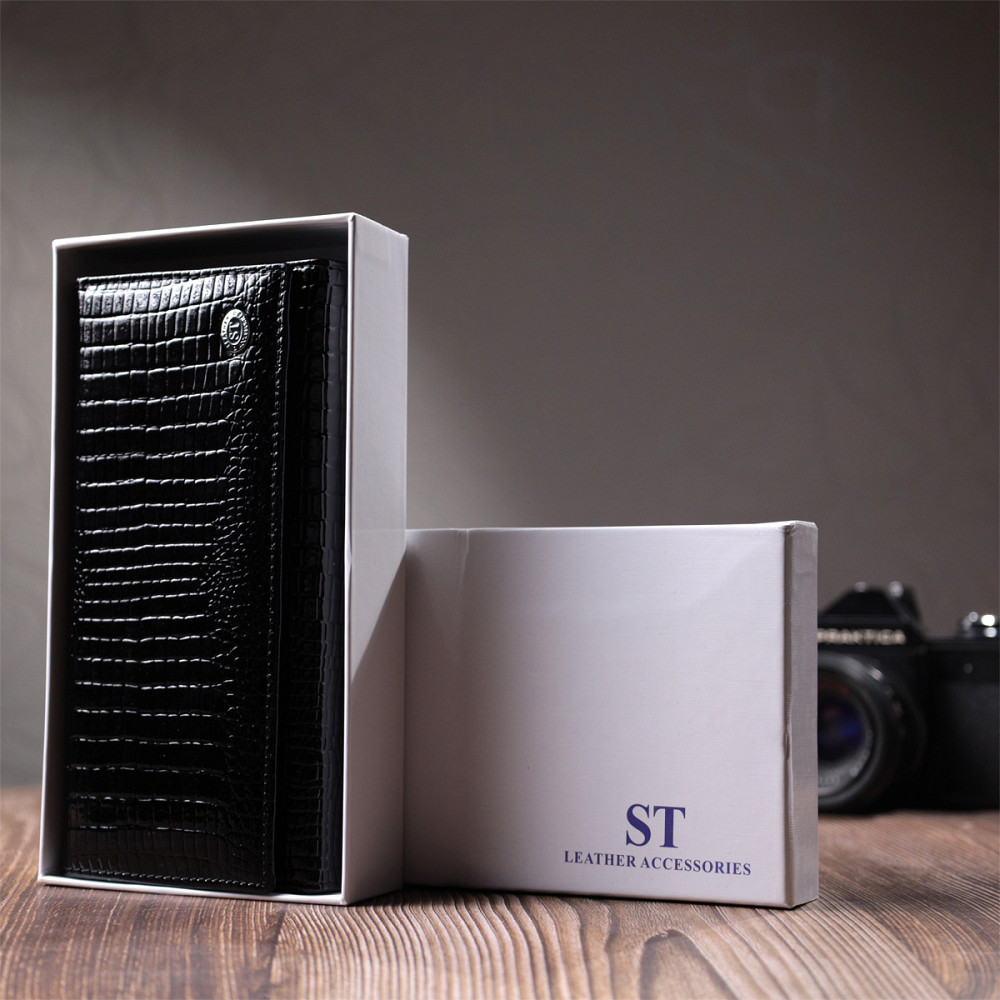 Лакований шкіряний гаманець з блоком для кредитних карток ST Leather 22683 Чорний Київ - фото 1