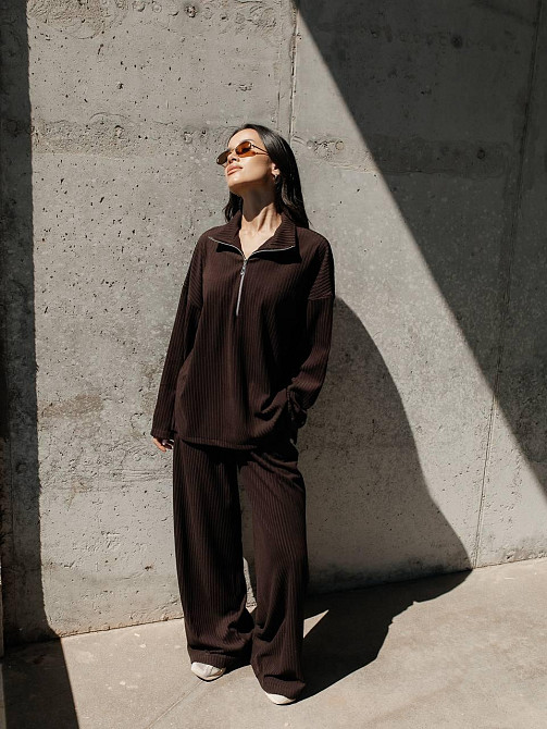 Женский повседневный оверсайз костюм двойка: кофта и штаны трикотаж пума рубчик Шоколад Одесса - изображение 1
