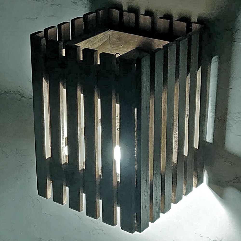 Светильник настенный 