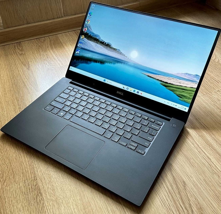 Ноутбук Потужний тонкий DELL XPS 15.6 FHD / Core i7 x12 / 16Gb. SSD 1050Ti Київ - фото 1
