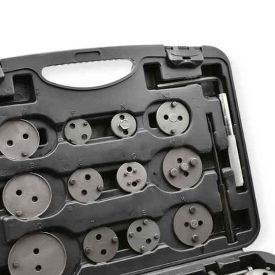 Набор съёмников тормозных цилиндров 35 шт 2 воротка с прав. и левой резьбой Мукачево