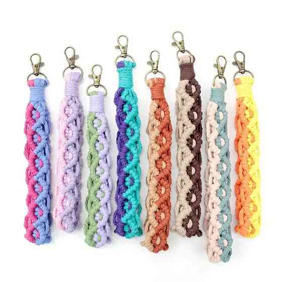 Набір макраме для рукоділля для ручного прядіння плетеного брелока «Петля» для ключів 22х3 см, рожевий з блакитним Кам'янець-Подільський