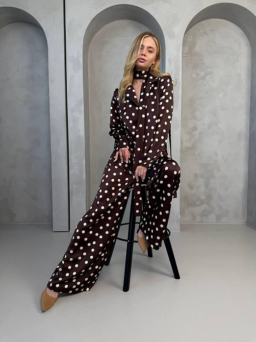 Женский стильный свободного кроя костюм из шелка сатина Шоколад Одесса - изображение 5