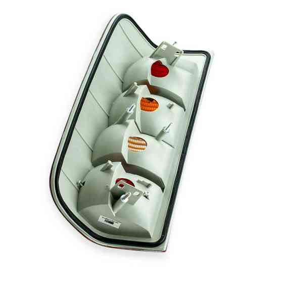 Фонарь LT (00-06) задний правый R Фольцваген Мукачево