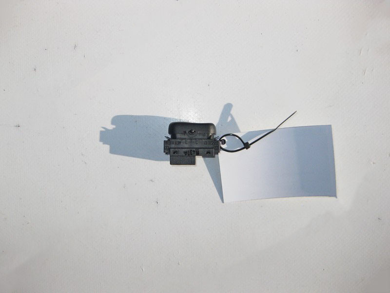 Mercedes-Benz  A2108208210 7C45 Кнопка склопідйомника заднього пасажира E-Class W210 C-Class W202 A-Class W168 Одесса - изображение 2