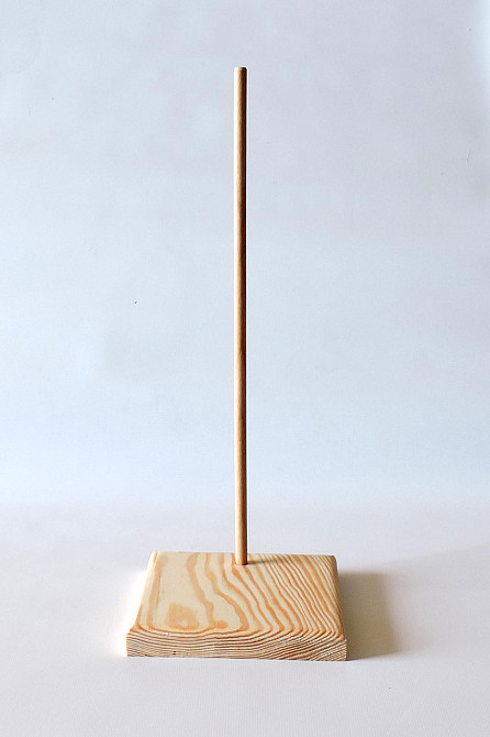 Подставка для кукол 