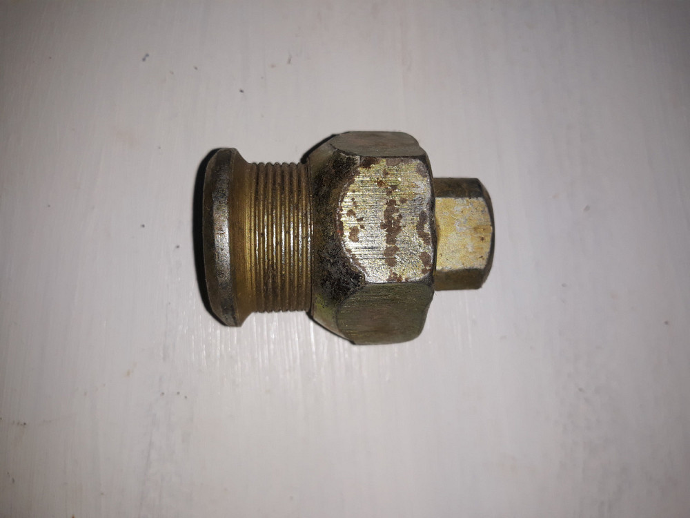 Футорка с гайкой правая (комплект) ГАЗ-53. 51-3103009-В1 Харьков - изображение 1