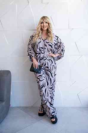 Свободный костюм с вырезом на спине Maksin батал Киев