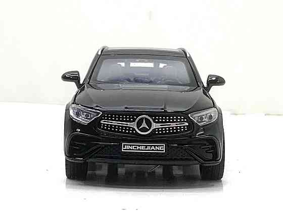 Машина Автосвіт Mercedes інерційна відчиняються двері 15,5 см 1:32 Чорна (AP-2077) Чернігів