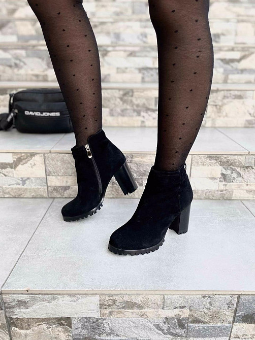 Черевики жіночі VELONY чорні натуральна замша висота 10см каблук 8,5см 35р.-22,5см. (1173) Коломыя - изображение 4