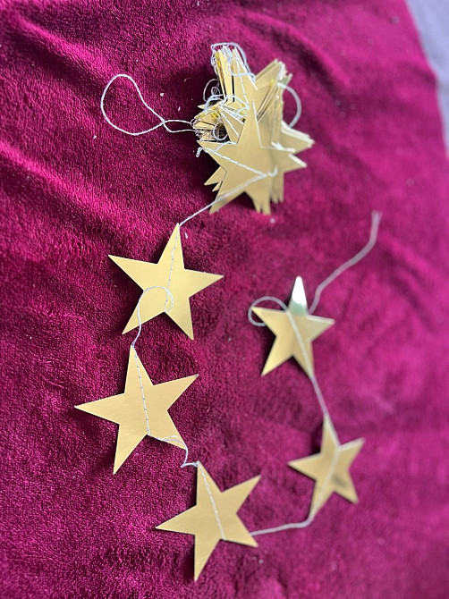 Гірлянда зірочки на нитці матові 4 м на 10 см золотистий Київ - фото 5