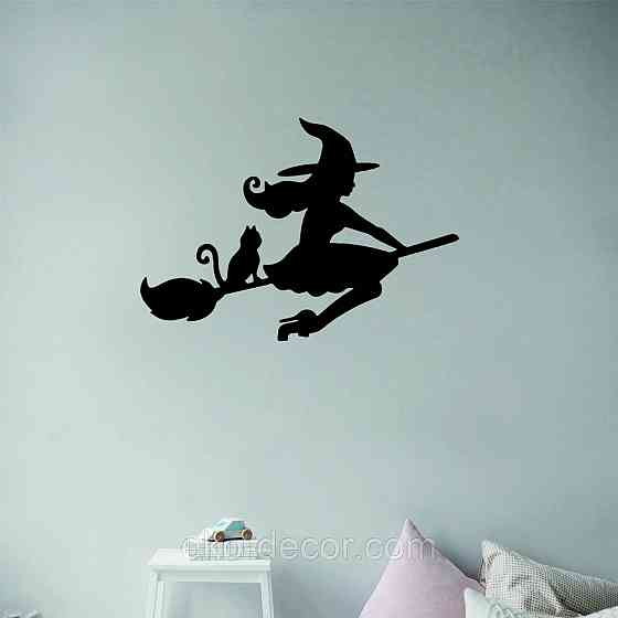 Декоративное настенное Панно «Ведьма на метле с котом», Декор на стену Киев